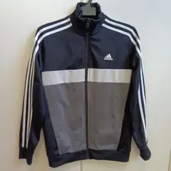 アディダス　子供服　ジャージ　上　美品　150cm　3本ライン