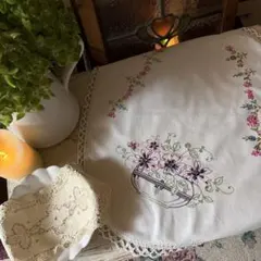 フランスアンティークஐ⋆*レトロ可愛いオレンジレースと花柄刺繍の 