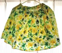 LABORATORY WORK 明るい黄色の花柄 膝丈スカートのサムネイル