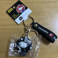 マイメロディ 大阪万博 サンリオ白黒ミャクミャク キーホルダー - メルカリ