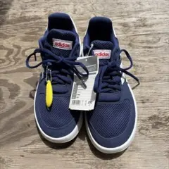新品 adidas FUSIONFLOWスニーカー 25.0cm ネイビーのサムネイル