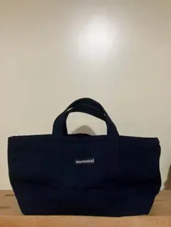 Item thumbnail for item 8595a31c-65aa-48a7-a55e-12fb556756f8