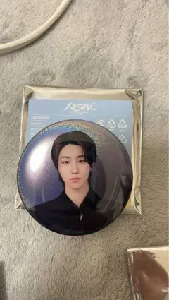 SEVENTEEN NEW 缶バッジ　ミンハオ