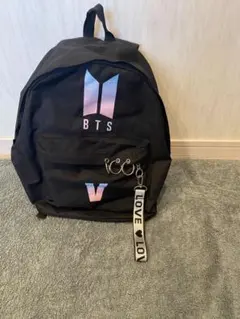 BTS Vロゴ バックパック 黒
