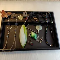 82【遺品整理・生前整理】ネックレス　指輪　ブローチ　トップ