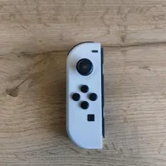 Nintendo Switch コントローラー ホワイト　Joy-Con