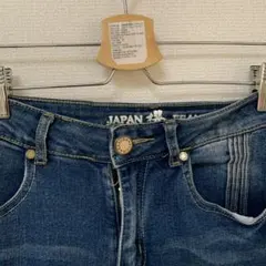 Item thumbnail for item 3a34c0e6-75ab-4649-b306-2d48cce22597