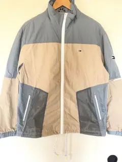 【Tommy Jeans】美品　ナイロンジャケットのサムネイル