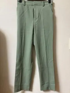 UNIQLO グリーンスラックス