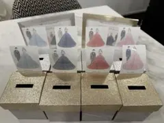 ウェルカムスペース ドレス色当てクイズ 投票箱と写真立て ゴールド・シルバー