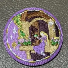 ディズニー 刺繍缶バッジ ラプンツェル