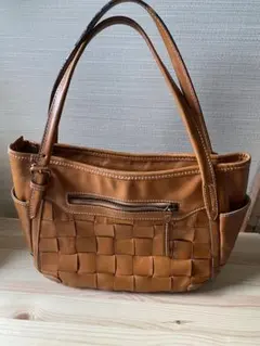 Dakota レザーハンドバック