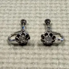 イヤリング 花モチーフ クリアストーン ネジ式 クリップタイプ 人工石