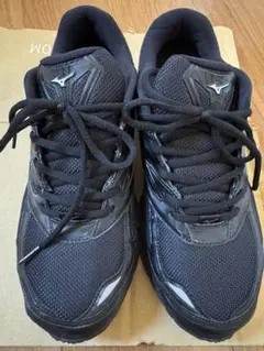 Mizuno Wave ブラック ランニングシューズ