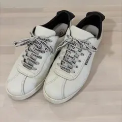 ホワイト スニーカー