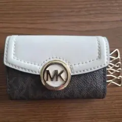 MICHAEL KORS キーケース ホワイト/ダークブラウン