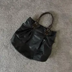 フリンジレザートートバッグスタッズtresトレY2KStuddedToteBag - メルカリ