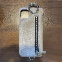 ajew ベージュ　iPhone ケース付属の黒ストラップお付けします