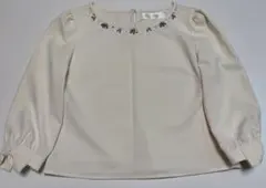 ビジュー付きトップス アイボリー