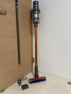 dyson ダイソン SV08 コードレスクリーナー ジャンク扱い - メルカリ