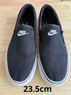 Nike ブラック スリッポン スニーカー