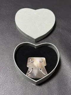 帯留め　おびとめ　天然貝　ラインストーン　着物　帯　和洋折衷　スカーフ留め