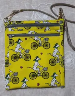 No.6：自転車に乗った犬柄　サコッシュ スマホショルダー・ストラップ付き