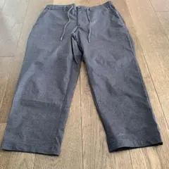 グレー パンツ ドローストリング付き