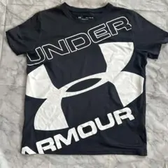 ⭐️UNDER ARMOUR ロゴ入り ブラックTシャツ YXL160 ⑨