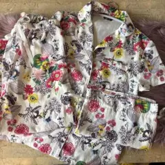 Francfrancのボタニカルプリントルームウェア半袖パジャマ華やか美しいのサムネイル