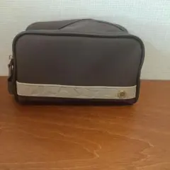 新品、未開封】エミレーツ航空 ファーストクラス アメニティポーチ
