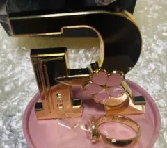 コレクタブルリング＆スタンドセット、セガラッキーくじぬいぐるみ 毛利蘭