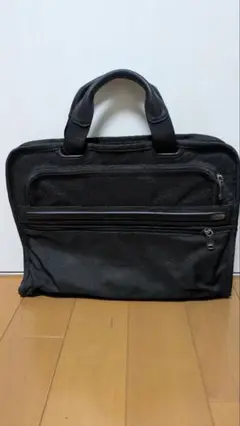 TUMI ブラック ビジネスバッグ