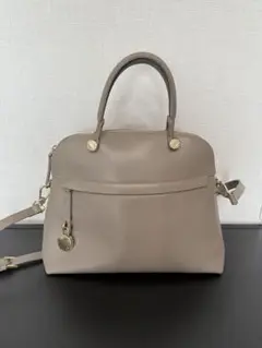【美品✨️】FURLA フルラ パイパーS 2wayバッグ グレージュ 2025年最新】フルラパイパー2wayの人気アイテム - メルカリ