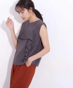 今季購入　新品　フロントラッフルブラウス