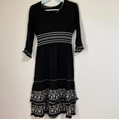 黒ニット編み込みワンピース