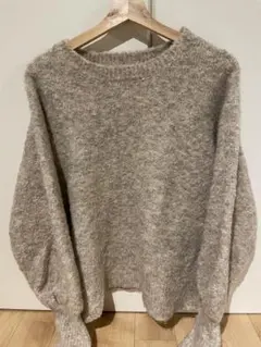 Discoat ベージュ バルーンスリーブセーター