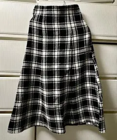 【匿名配送】INGNIチェックロングフレアスカートのサムネイル