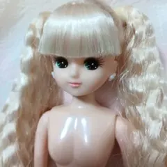 リカちゃんキャッスル 2023年S月間ドールコレクション1月 きらちゃん