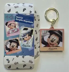 ミッキー キーホルダー アクリル HAPPY BIRTHDAY MICKEY