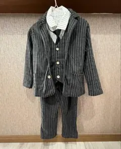 値下げしました！キッズ フォーマルスーツ ブラックストライプ 120