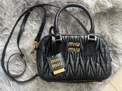miumiuバッグ