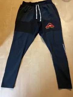 Item thumbnail for item 76bac906-5c81-4ade-aec5-7bd3e785d9f6