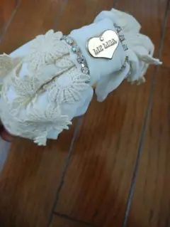 Item thumbnail for item 8ca6a5ae-08a9-462e-ba71-e25ed78dcc0b