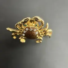 カニ型ブローチ 金色 ストーン装飾