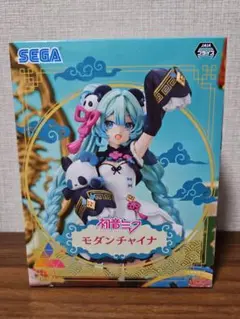 モダンチャイナ　初音ミク　フィギュア