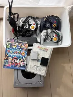 ゲームキューブ 本体 マリオパーティ4・マリオカート・コントローラー×3付