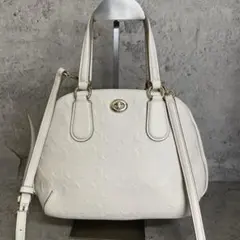 美品✨️コーチ 2way ショルダーバッグ シグネチャー エンボス レザー 白