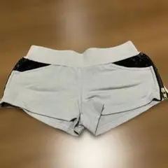 A.QUEENグレーショートパンツ ファスナー付き