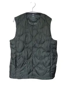 美品　ユニクロ　ウルトラダウンベスト　ウェーブ　ひょうたん　カーキ